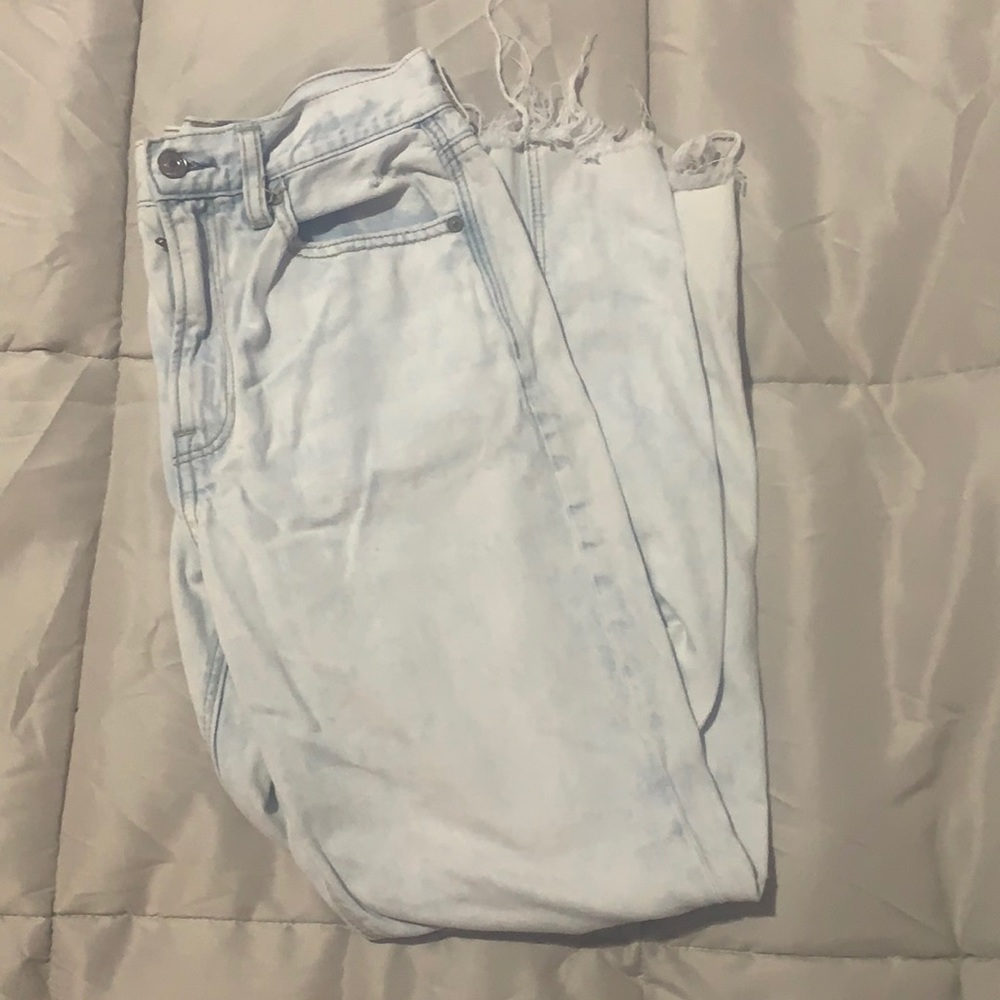 American Eagle Distressed Mom Jeans